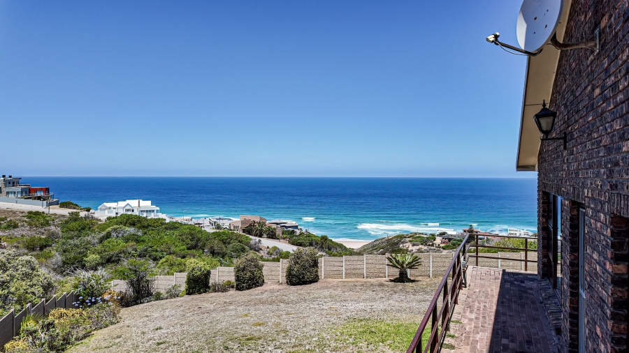 3 Bedroom Property for Sale in Dana Bay Western Cape